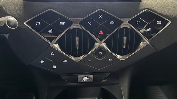 DS 3 Crossback 19 of 30