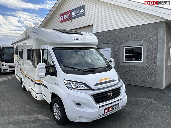 Adria Sun Living / Enkeltsenger / Solcelle / Inverter / Senkeseng / Meget romslig / NY EU / SE ANNONSEN / INNBYTTE