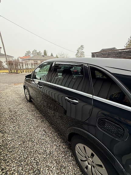 Mercedes-Benz B-Electric 5 of 5