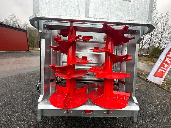 HUMMEL KGD1250 Tørrgjødselsvogn 8 of 17