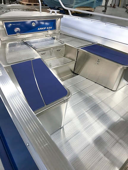 Linder Arkip 530 BR | SUZUKI DF80 | GARMIN 9" PLOTTER 6 of 14