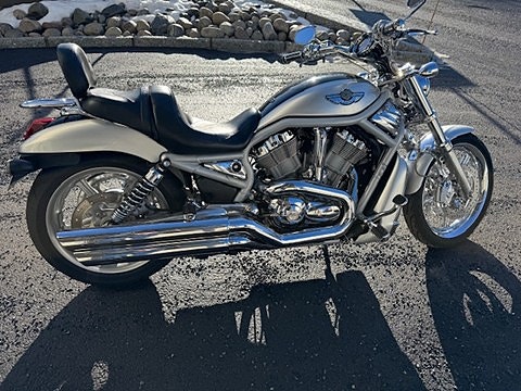 Harley-Davidson VRSCAW V-Rod 4 of 5