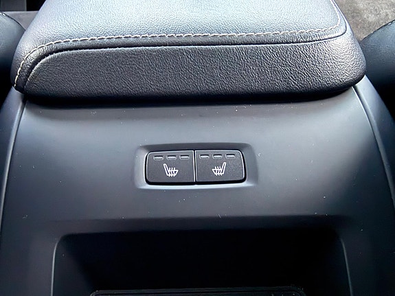 Volvo XC60 19 of 30