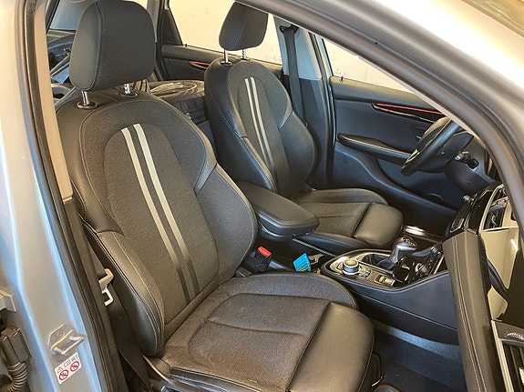 BMW 225xe 13 of 22