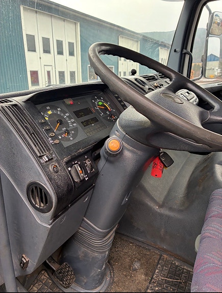 Andre Mercedes Benz Atego lift bil. 4 of 5