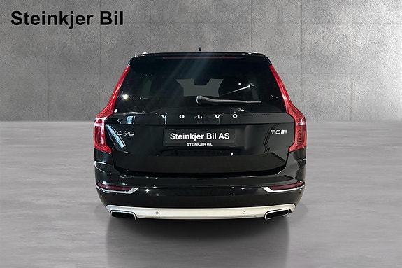 Volvo XC90 3 of 5