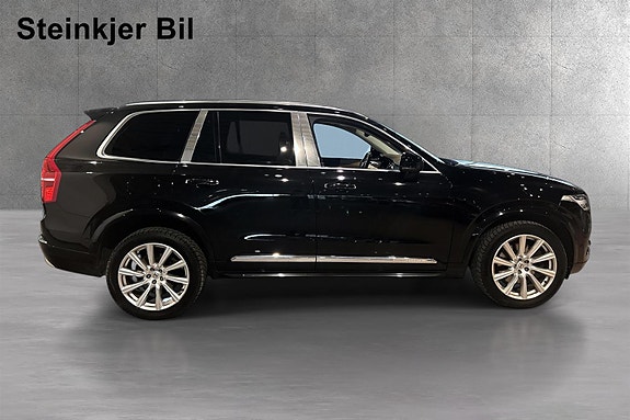 Volvo XC90 4 of 5