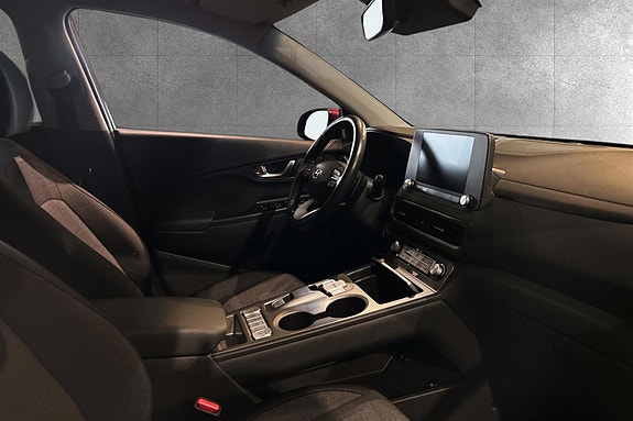 Hyundai Kona 12 of 15