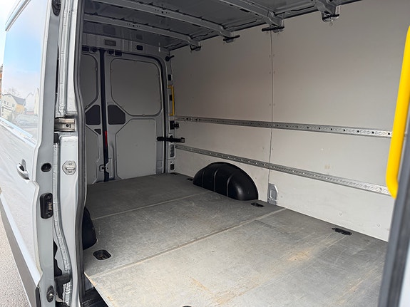 Volkswagen Crafter 15 of 30