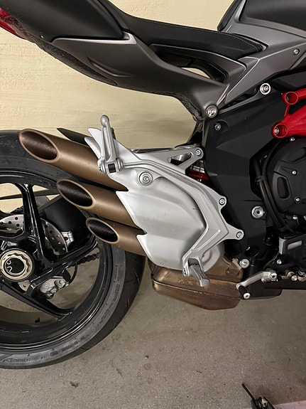 MV Agusta Brutale 800 7 of 9