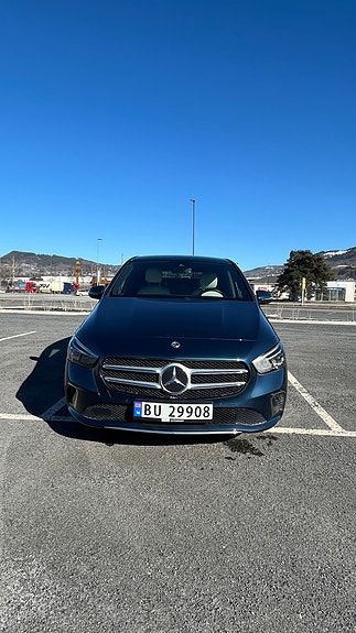 Mercedes-Benz 250 12 of 30
