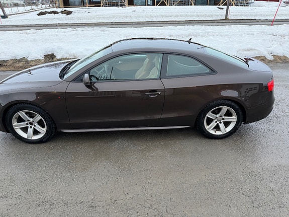 Audi A5 4 of 5