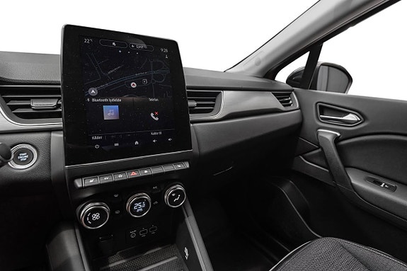Touchskjerm med navigasjon og klima – optimal kjørekomfort alltid.