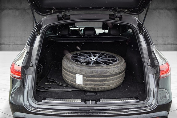 Mercedes-Benz EQC 8 of 30