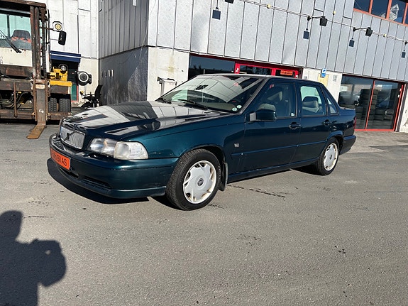 Volvo S70 4 of 5