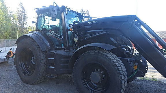 Valtra T235 2023, kr 1 795 000,-