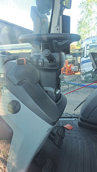 Valtra T235 2023, kr 1 795 000,-