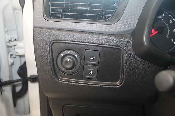 Renault Express 8 of 14