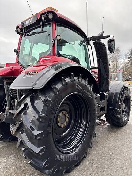 Valtra T234 Direct, fronthydraulikk, kun 3700 t. Nye dekk 2018, kr 1 129 000,-
