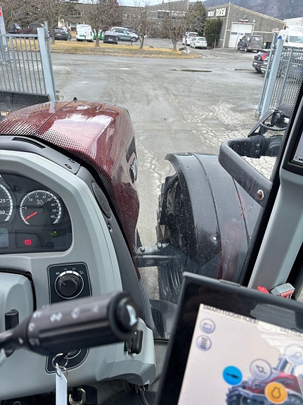 Valtra T234 Direct, fronthydraulikk, kun 3700 t. Nye dekk 2018, kr 1 129 000,-