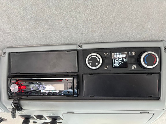 Valtra T234 Direct, fronthydraulikk, kun 3700 t. Nye dekk 2018, kr 1 129 000,-