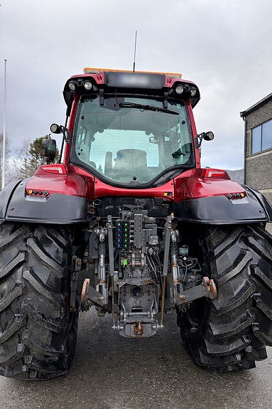 Valtra T234 Direct, fronthydraulikk, kun 3700 t. Nye dekk 2018, kr 1 129 000,-