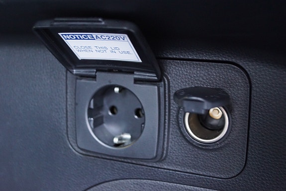 Toyota RAV4 Plug-in Hybrid 13 of 30