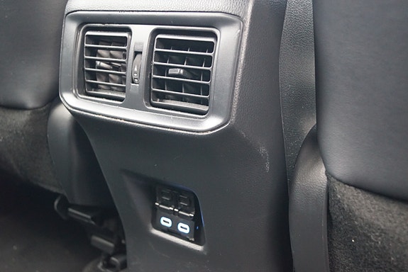 Toyota RAV4 Plug-in Hybrid 21 of 30