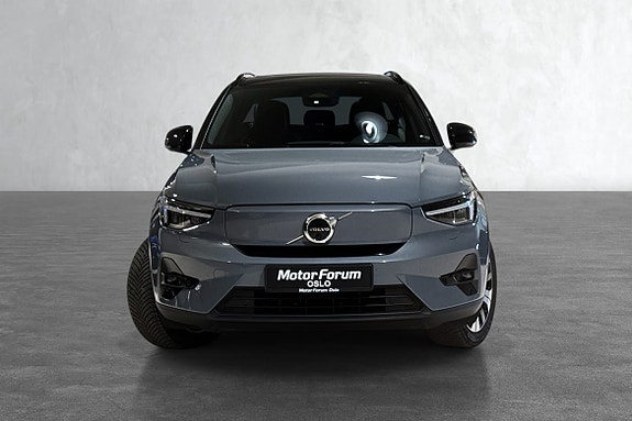 Elegant fremtoning med vaskbare LED-frontlys og kurvelysfunksjon.