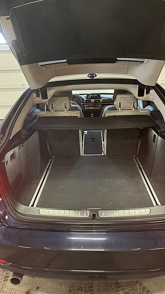 BMW 320d 28 of 30