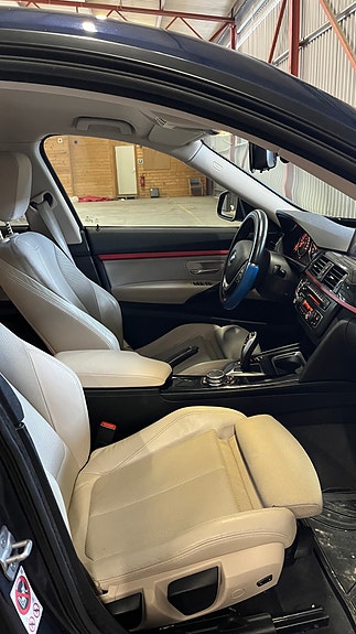 BMW 320d 20 of 30