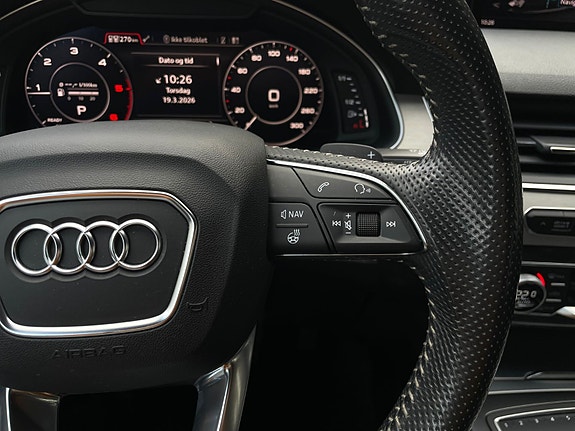 Audi Q7 16 of 21