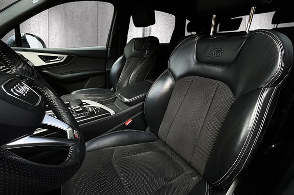 Audi Q7 11 of 21