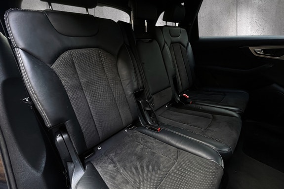 Audi Q7 13 of 21