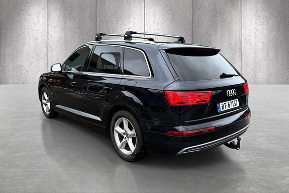 Audi Q7 5 of 21