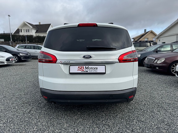 Ford S-MAX 5 of 5