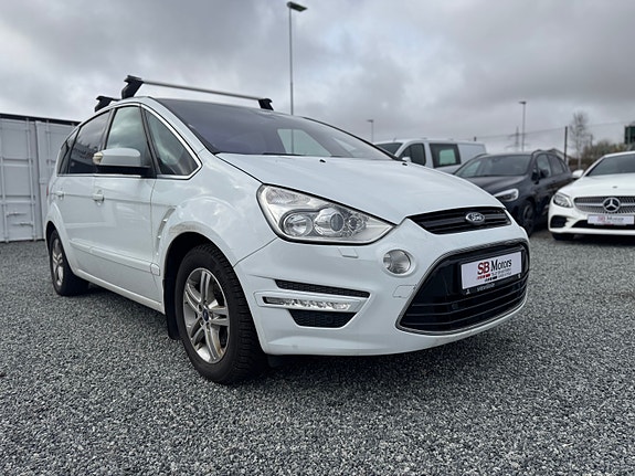 Ford S-MAX 3 of 5