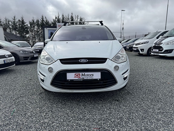 Ford S-MAX 2 of 5
