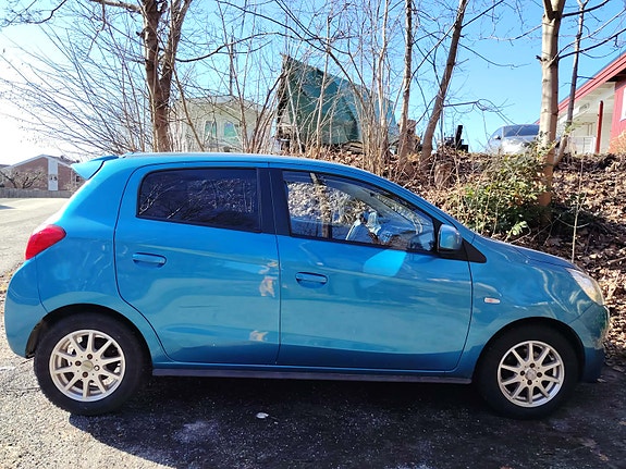 Mitsubishi Space Star 2 of 11