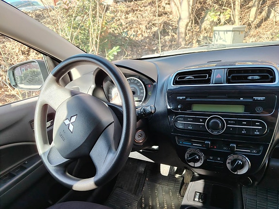 Mitsubishi Space Star 11 of 11