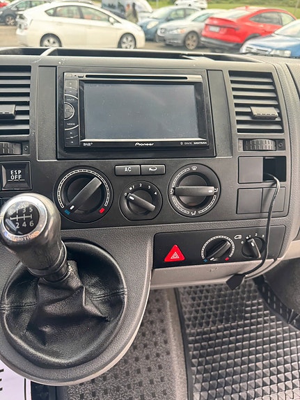 Volkswagen Transporter 27 of 30