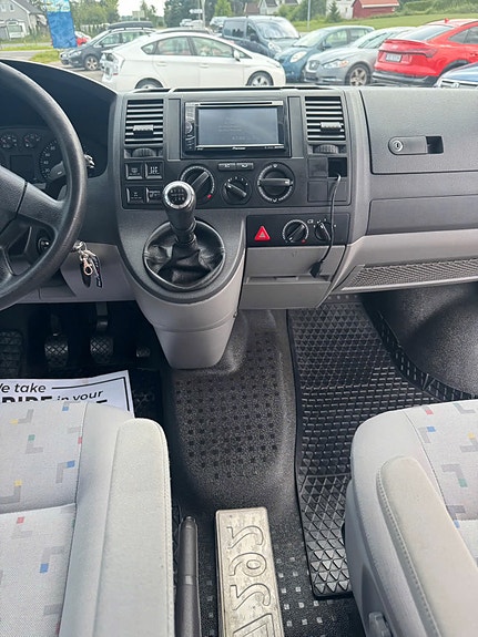 Volkswagen Transporter 16 of 30