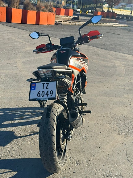 KTM 125 Duke 4 of 12