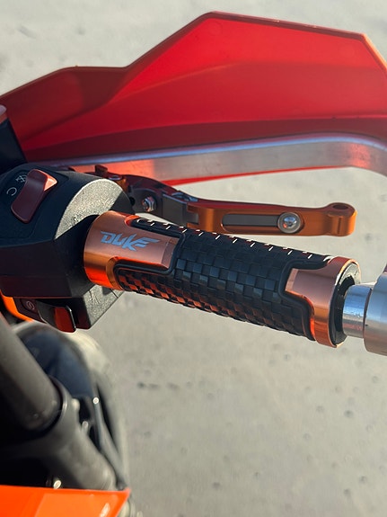 KTM 125 Duke 10 of 12