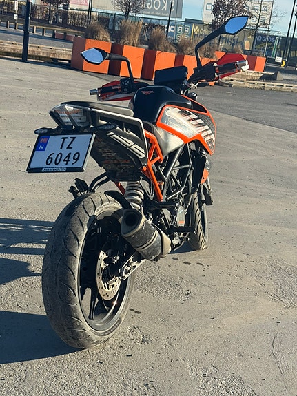 KTM 125 Duke 5 of 12