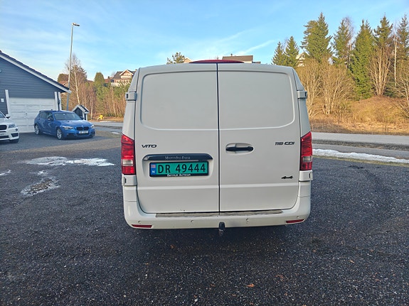 Mercedes-Benz Vito 119 3 of 5