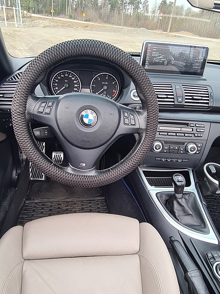 BMW 118d 16 of 30