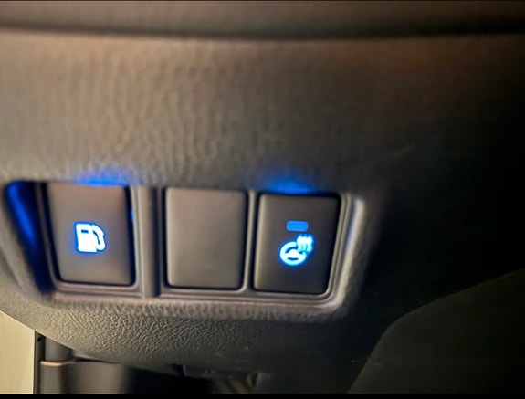 Toyota C-HR 12 of 30