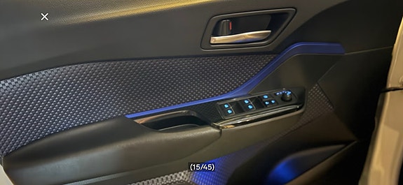 Toyota C-HR 28 of 30