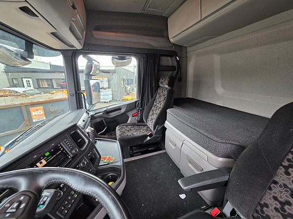 Scania R500 B6x2*4 Kranbil HMF 3220 32 tm, plan, 55 802 km 26 of 30